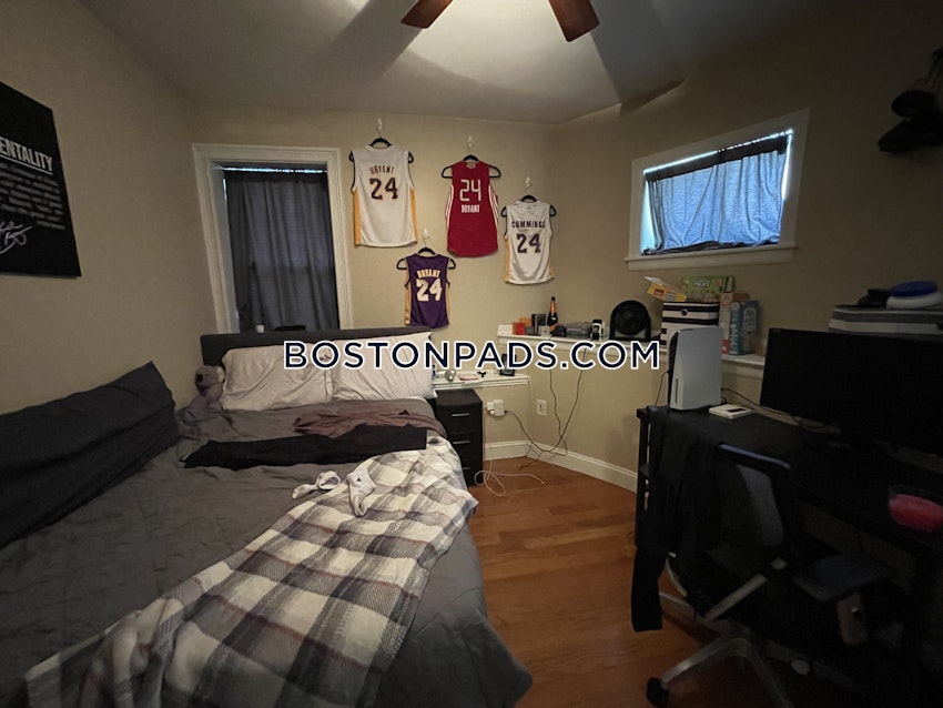 BOSTON - MISSION HILL - 4 Beds, 2 Baths - Image 4