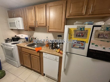 Boston - 2 Beds, 1 Baths