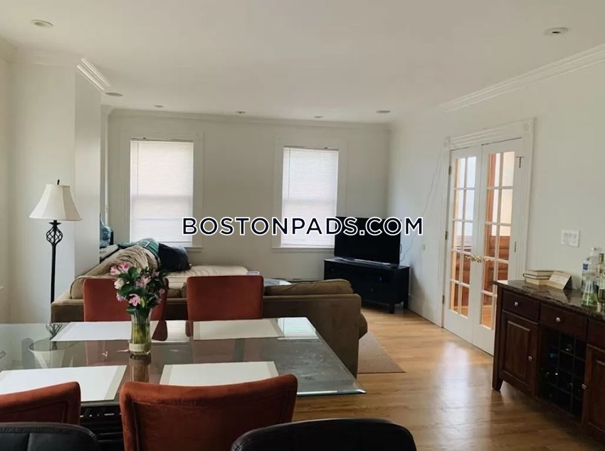 BOSTON - SOUTH BOSTON - ANDREW SQUARE - 4 Beds, 2.5 Baths - Image 5