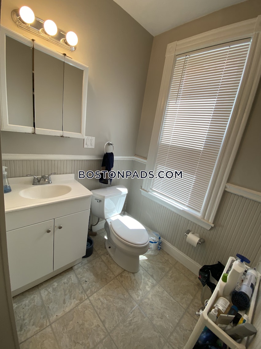 CAMBRIDGE - CENTRAL SQUARE/CAMBRIDGEPORT - 3 Beds, 1 Bath - Image 8