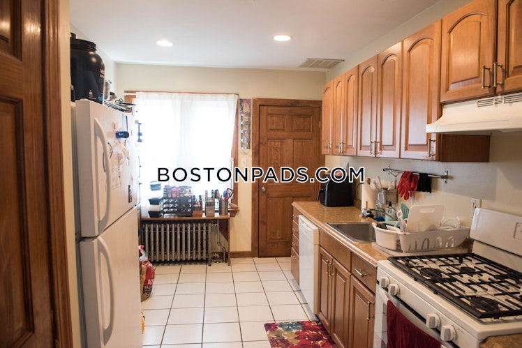 South Crescent Circuit, Boston