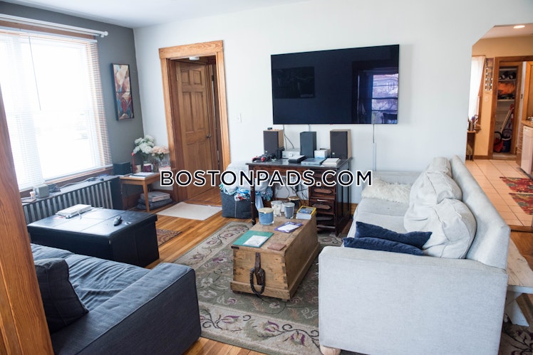 South Crescent Circuit, Boston