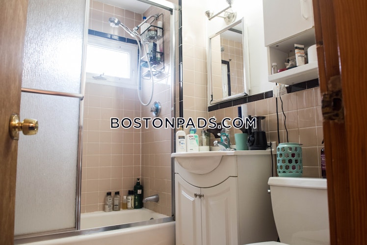 South Crescent Circuit, Boston