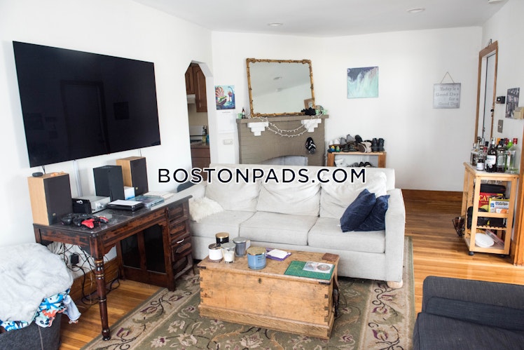 South Crescent Circuit, Boston