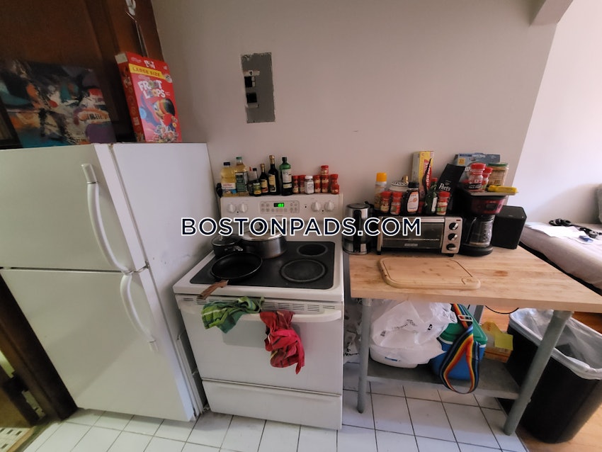 BOSTON - FENWAY/KENMORE - 1 Bed, 1 Bath - Image 1