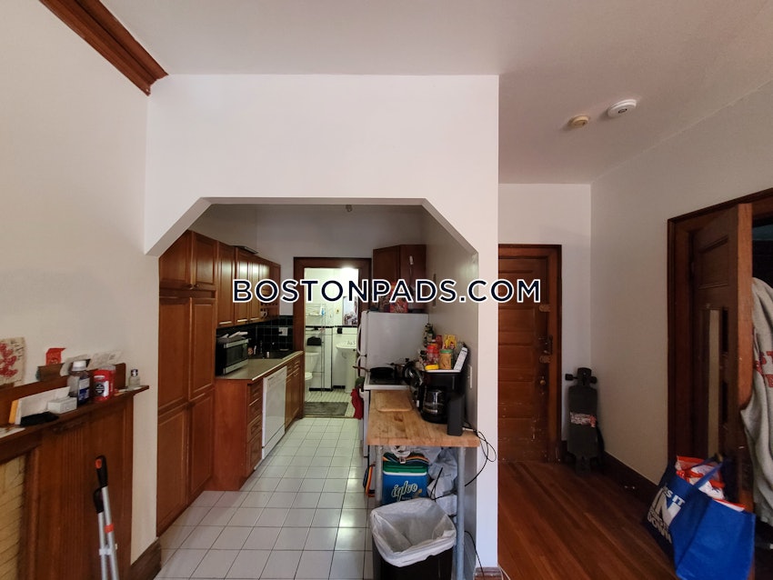 BOSTON - FENWAY/KENMORE - 1 Bed, 1 Bath - Image 6