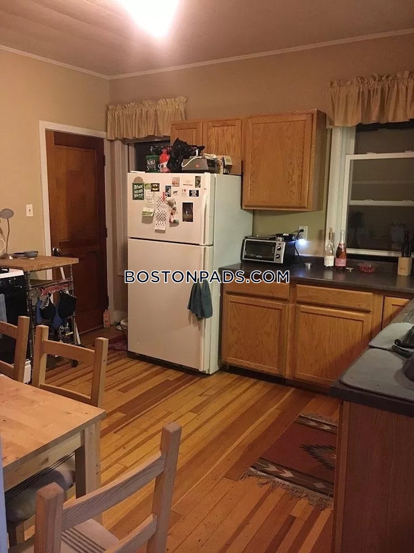 BOSTON - SOUTH BOSTON - EAST SIDE - 4 Beds, 2 Baths - Image 2