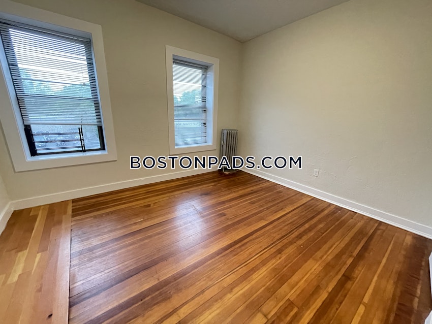 BOSTON - DORCHESTER - UPHAMS CORNER - 3 Beds, 1 Bath - Image 8