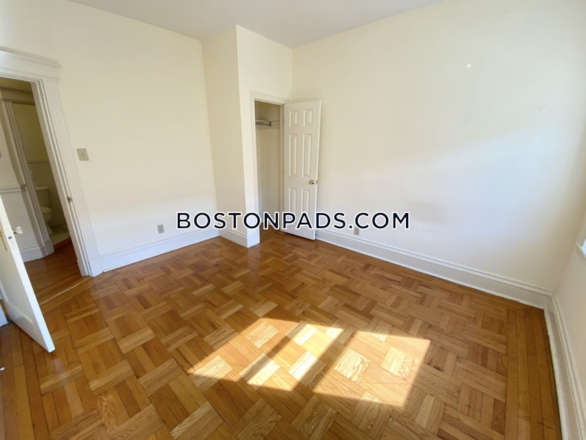 BOSTON - FENWAY/KENMORE - 1 Bed, 1 Bath - Image 9