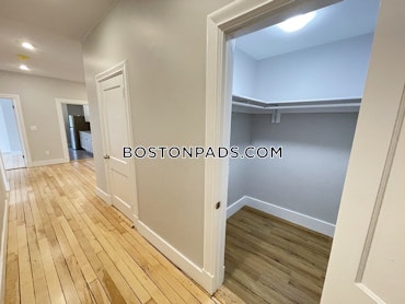 Boston - 3 Beds, 2 Baths