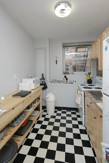 Boston - 1 Beds, 1 Baths