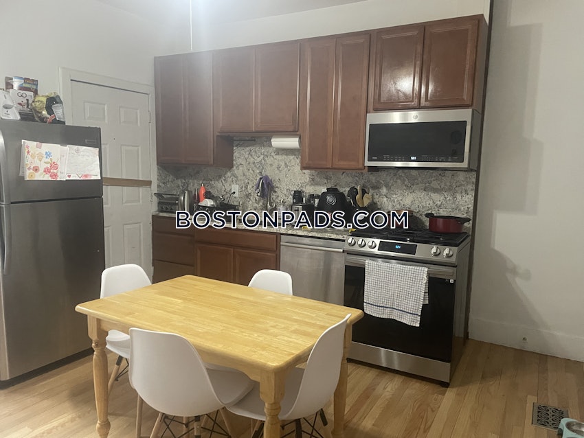 BOSTON - MISSION HILL - 3 Beds, 2 Baths - Image 28