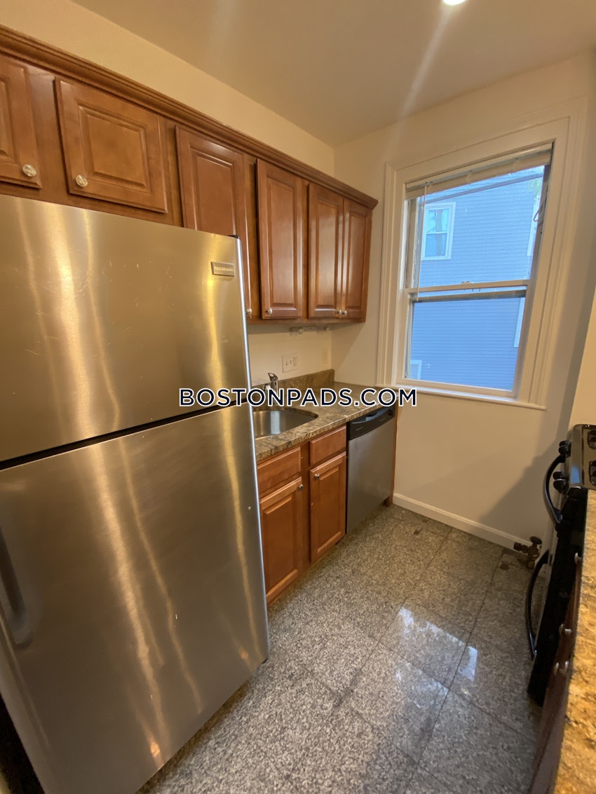 BOSTON - BRIGHTON - OAK SQUARE - 4 Beds, 1 Bath - Image 65