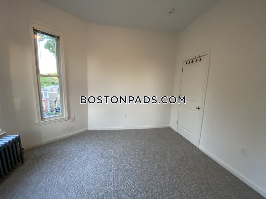 BOSTON - BRIGHTON - OAK SQUARE - 4 Beds, 1 Bath - Image 54