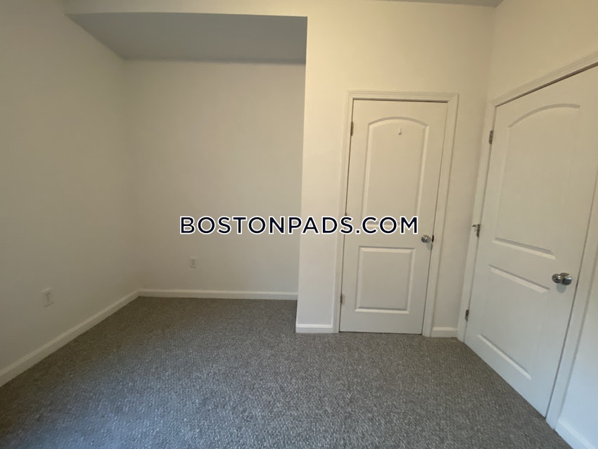 BOSTON - BRIGHTON - OAK SQUARE - 4 Beds, 1 Bath - Image 51