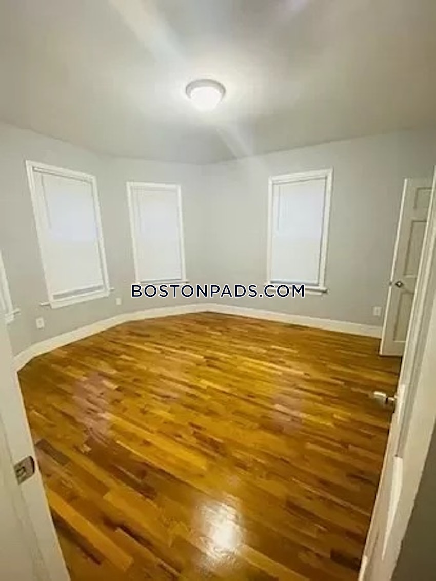 SOMERVILLE - EAST SOMERVILLE - 3 Beds, 1 Bath - Image 4