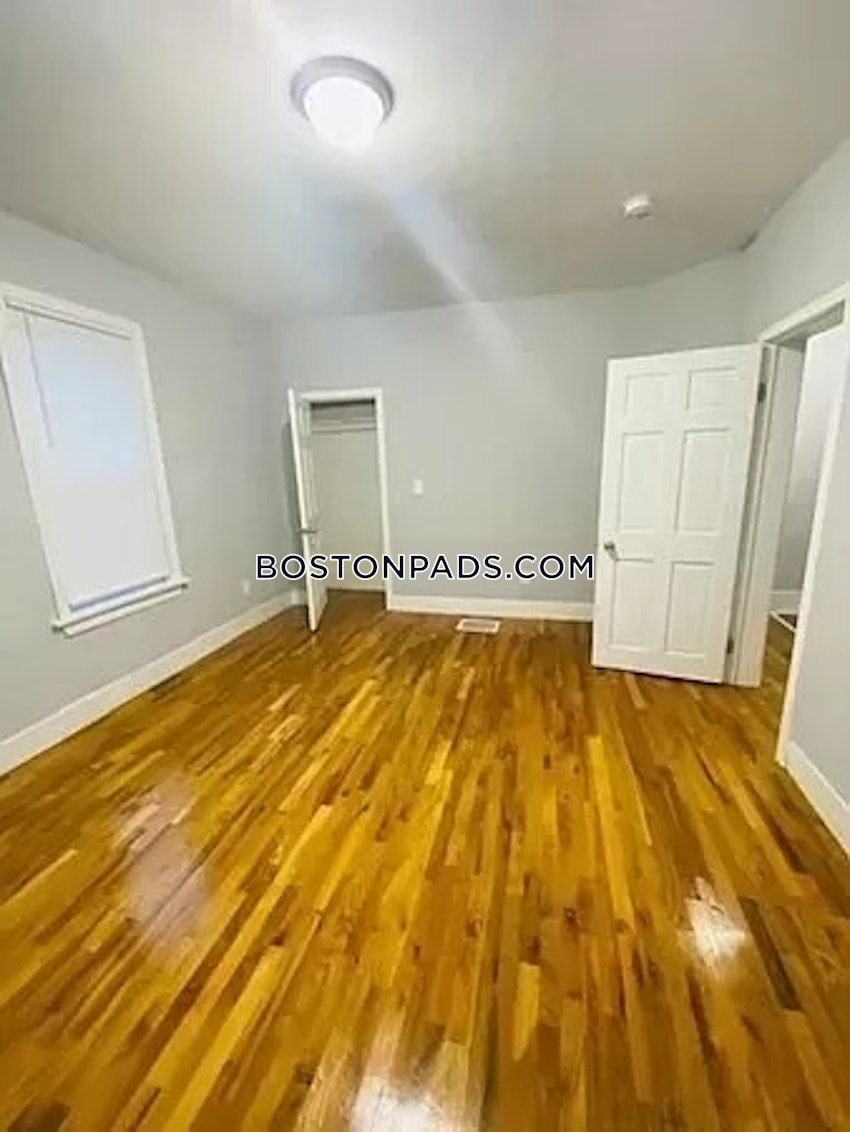 SOMERVILLE - EAST SOMERVILLE - 3 Beds, 1 Bath - Image 3