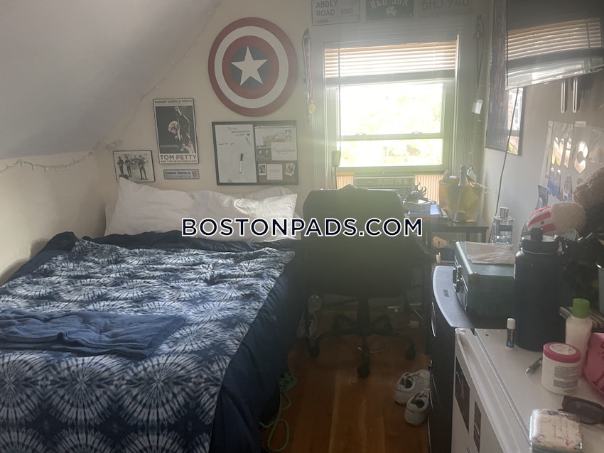 BOSTON - EAST BOSTON - CENTRAL SQ PARK - 5 Beds, 2 Baths - Image 17