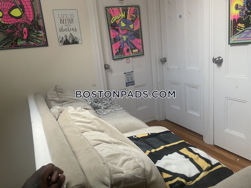 BOSTON - EAST BOSTON - CENTRAL SQ PARK - 5 Beds, 2 Baths - Image 9