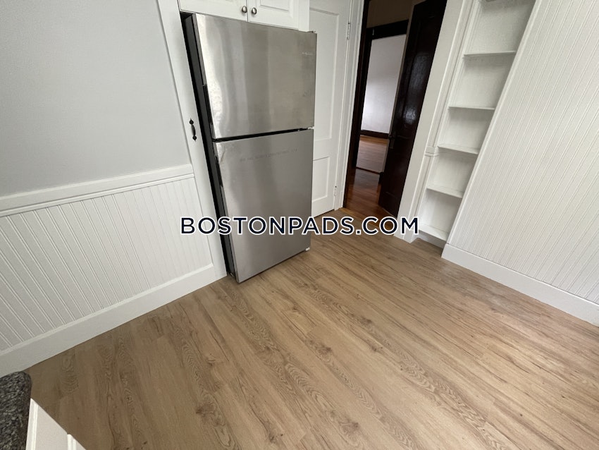 BOSTON - BRIGHTON - OAK SQUARE - 3 Beds, 1 Bath - Image 44