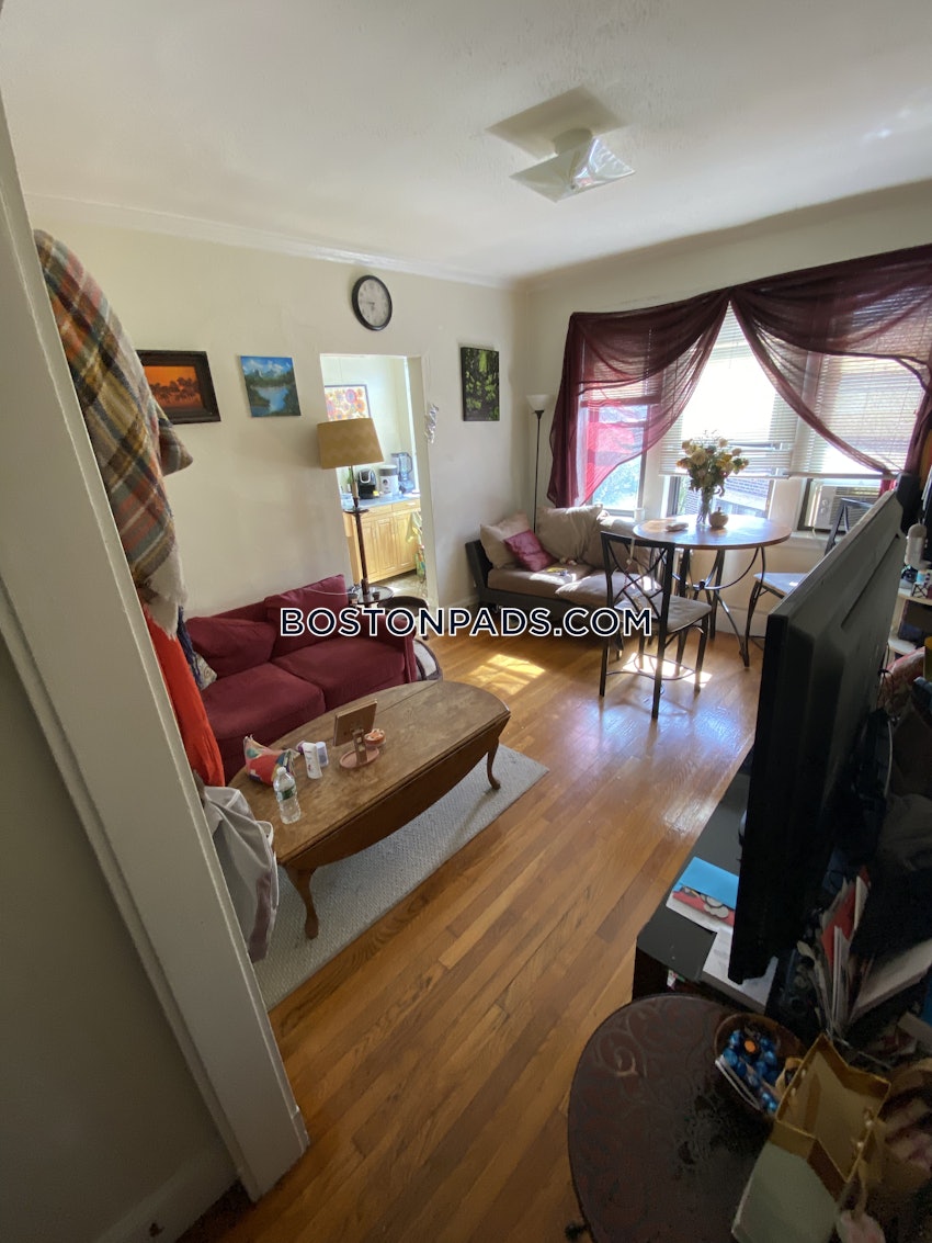 MEDFORD - MEDFORD SQUARE - 1 Bed, 1 Bath - Image 1