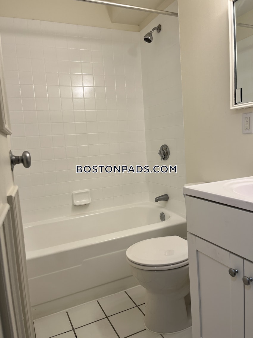 BROOKLINE- BOSTON UNIVERSITY - 3 Beds, 1.5 Baths - Image 28