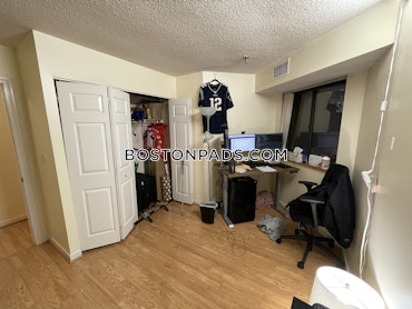 Boston - 2 Beds, 2 Baths