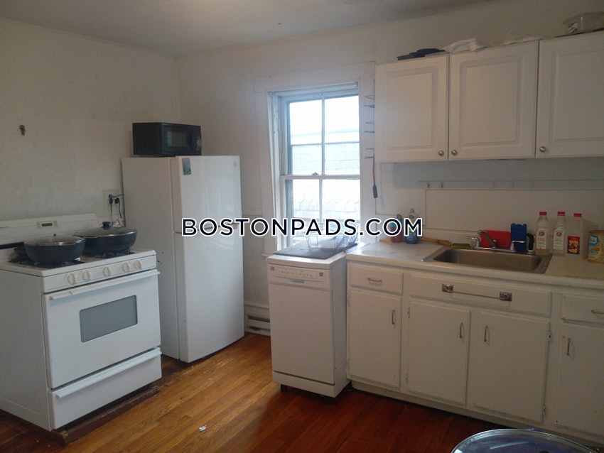 CAMBRIDGE - MT. AUBURN/BRATTLE/ FRESH POND - 2 Beds, 1 Bath - Image 6