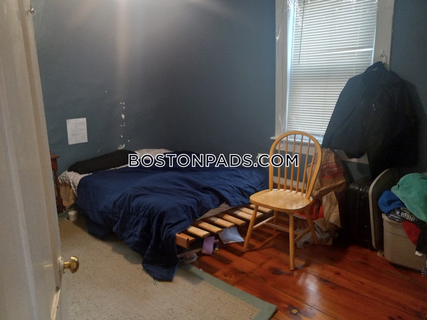 CAMBRIDGE - MT. AUBURN/BRATTLE/ FRESH POND - 2 Beds, 1 Bath - Image 11