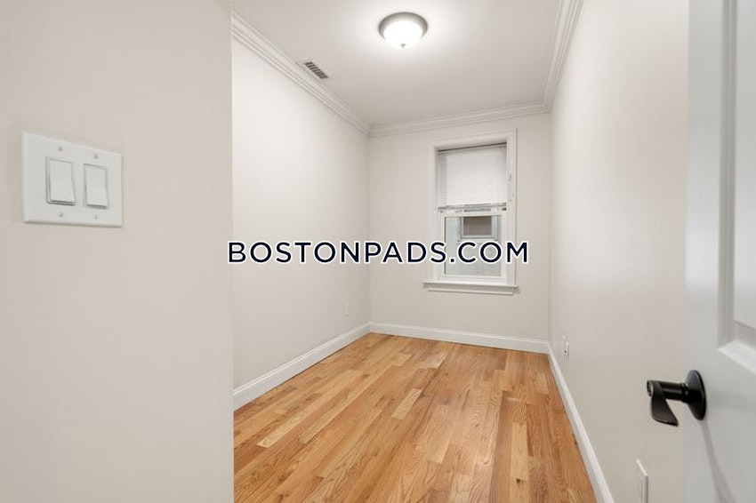 BOSTON - NORTH END - 4 Beds, 2 Baths - Image 18