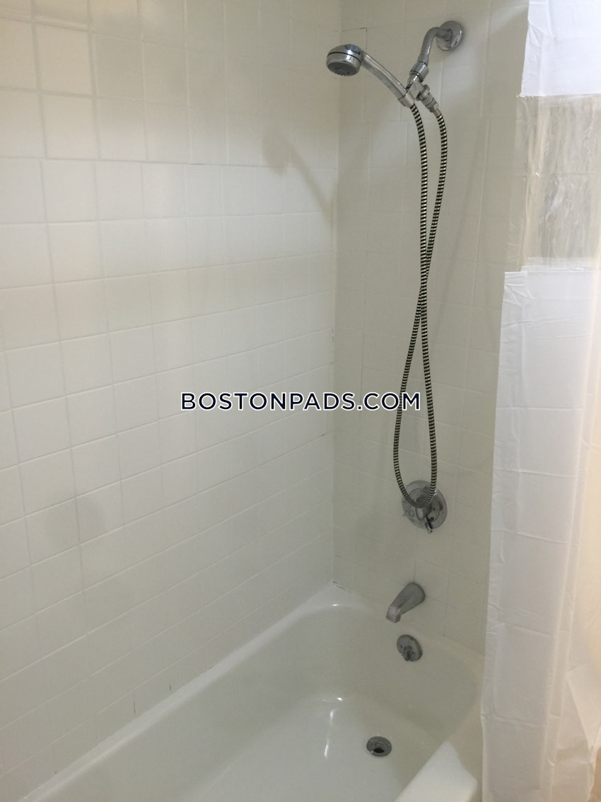 BOSTON - ALLSTON - 3 Beds, 1.5 Baths - Image 7