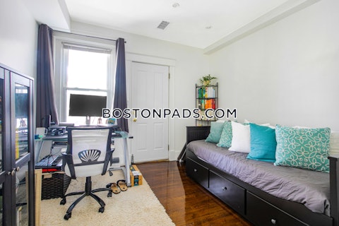 Cameron St. Brookline photo 3