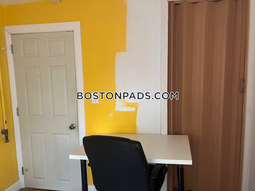 CAMBRIDGE - KENDALL SQUARE - 1 Bed, 1 Bath - Image 17