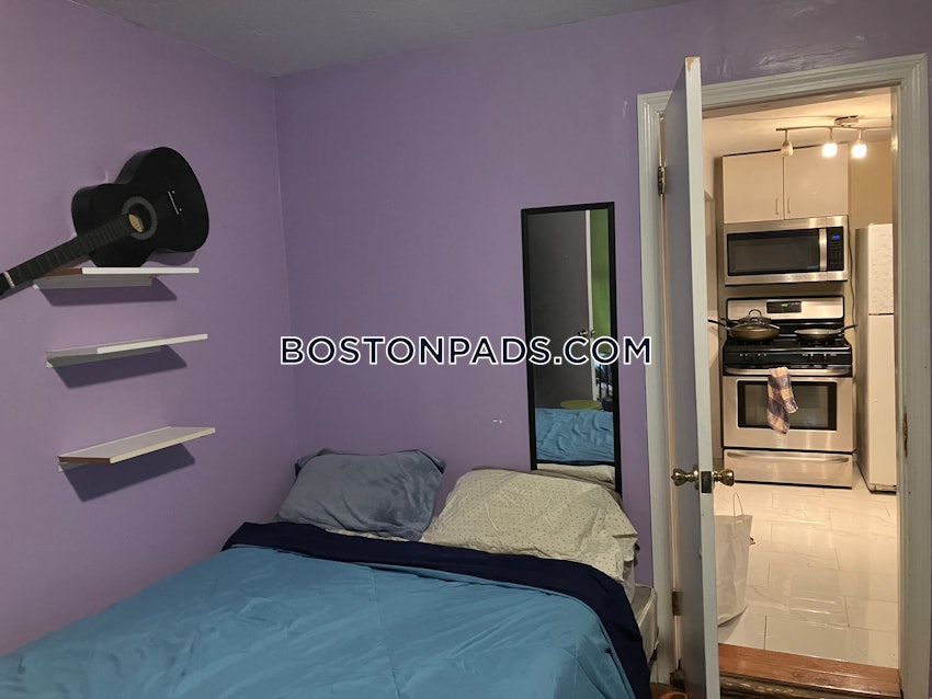 CAMBRIDGE - KENDALL SQUARE - 1 Bed, 1 Bath - Image 11