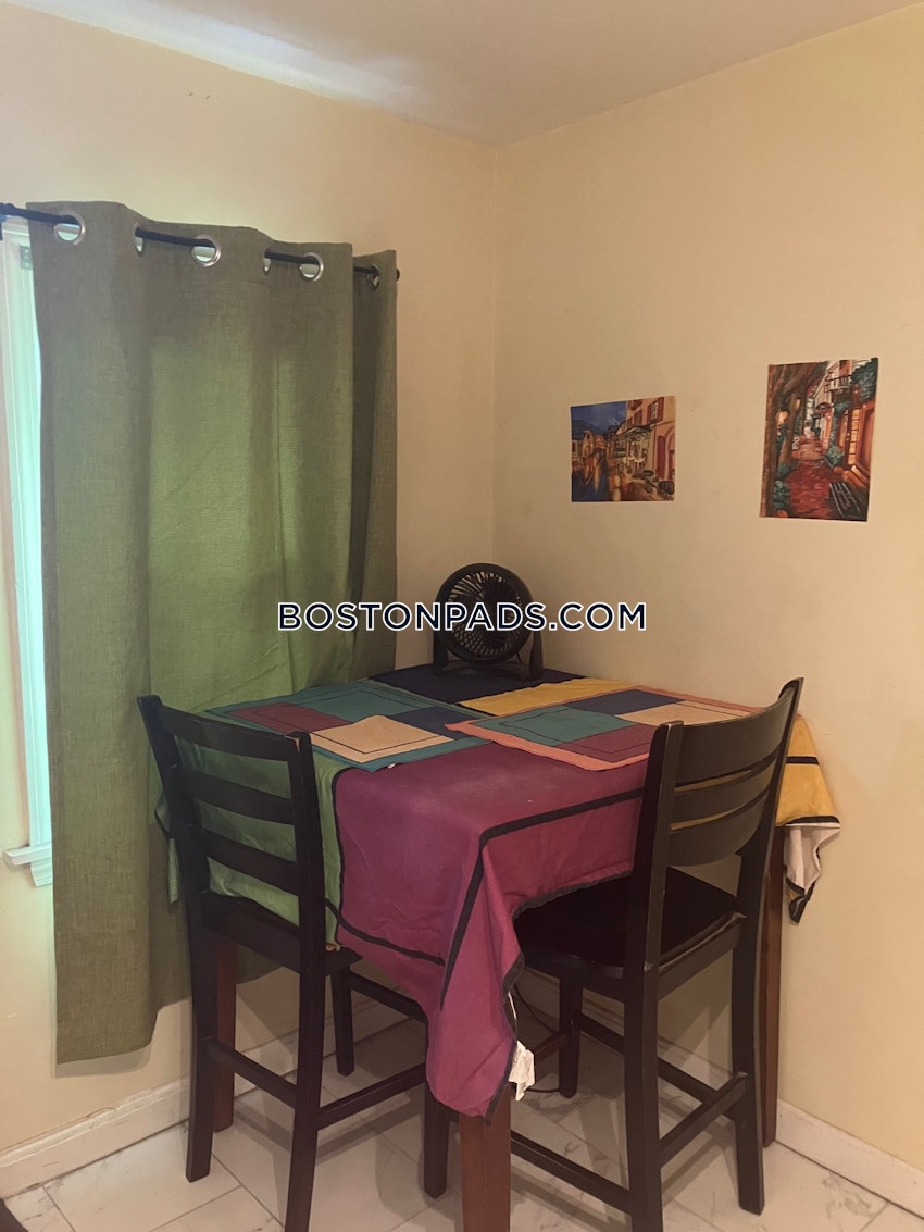 CAMBRIDGE - KENDALL SQUARE - 1 Bed, 1 Bath - Image 10