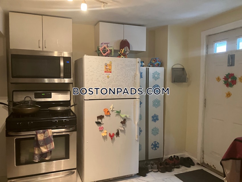 CAMBRIDGE - KENDALL SQUARE - 1 Bed, 1 Bath - Image 8