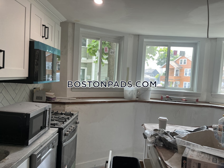 BOSTON - MISSION HILL - 2 Beds, 1 Bath - Image 3