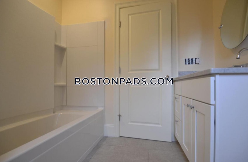 BOSTON - BRIGHTON - OAK SQUARE - 5 Beds, 3.5 Baths - Image 9