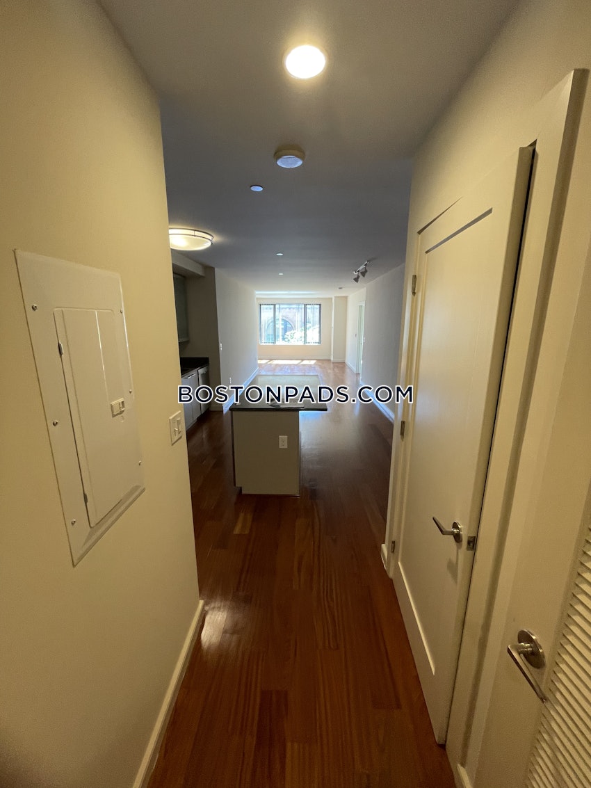 BOSTON - WEST END - 1 Bed, 1 Bath - Image 5