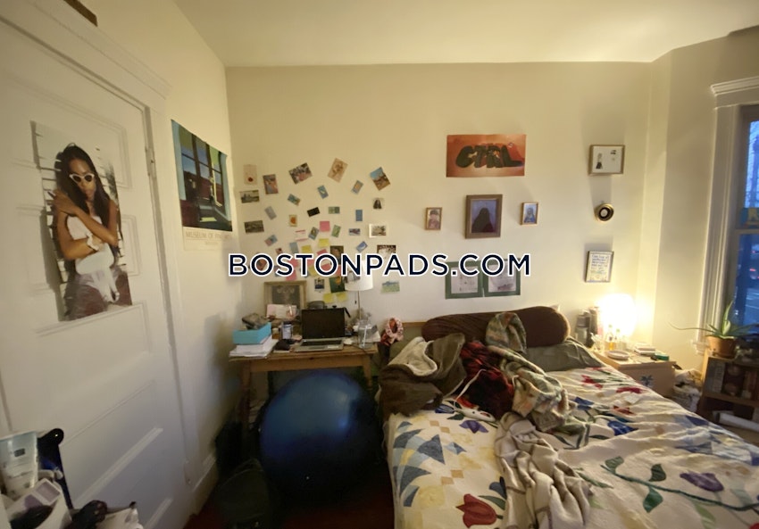 BOSTON - DORCHESTER/SOUTH BOSTON BORDER - 4 Beds, 2 Baths - Image 5
