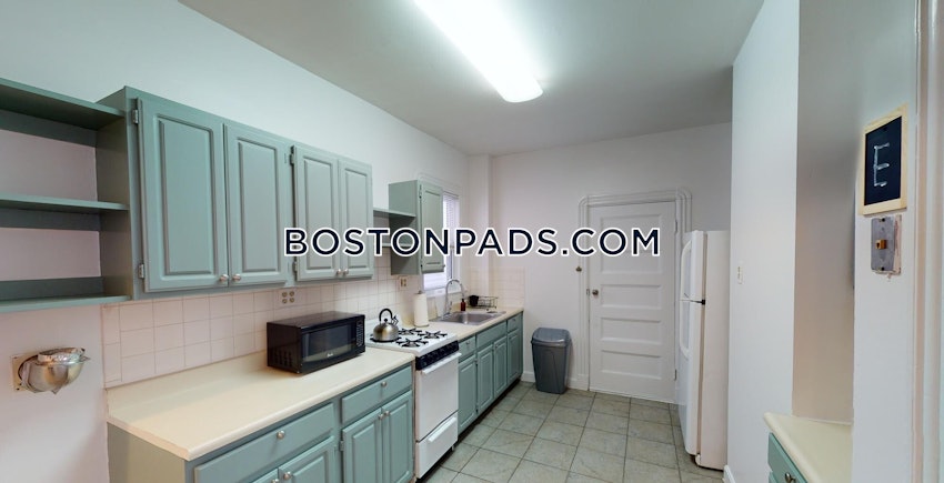 BOSTON - DORCHESTER - UPHAMS CORNER - 4 Beds, 1 Bath - Image 1
