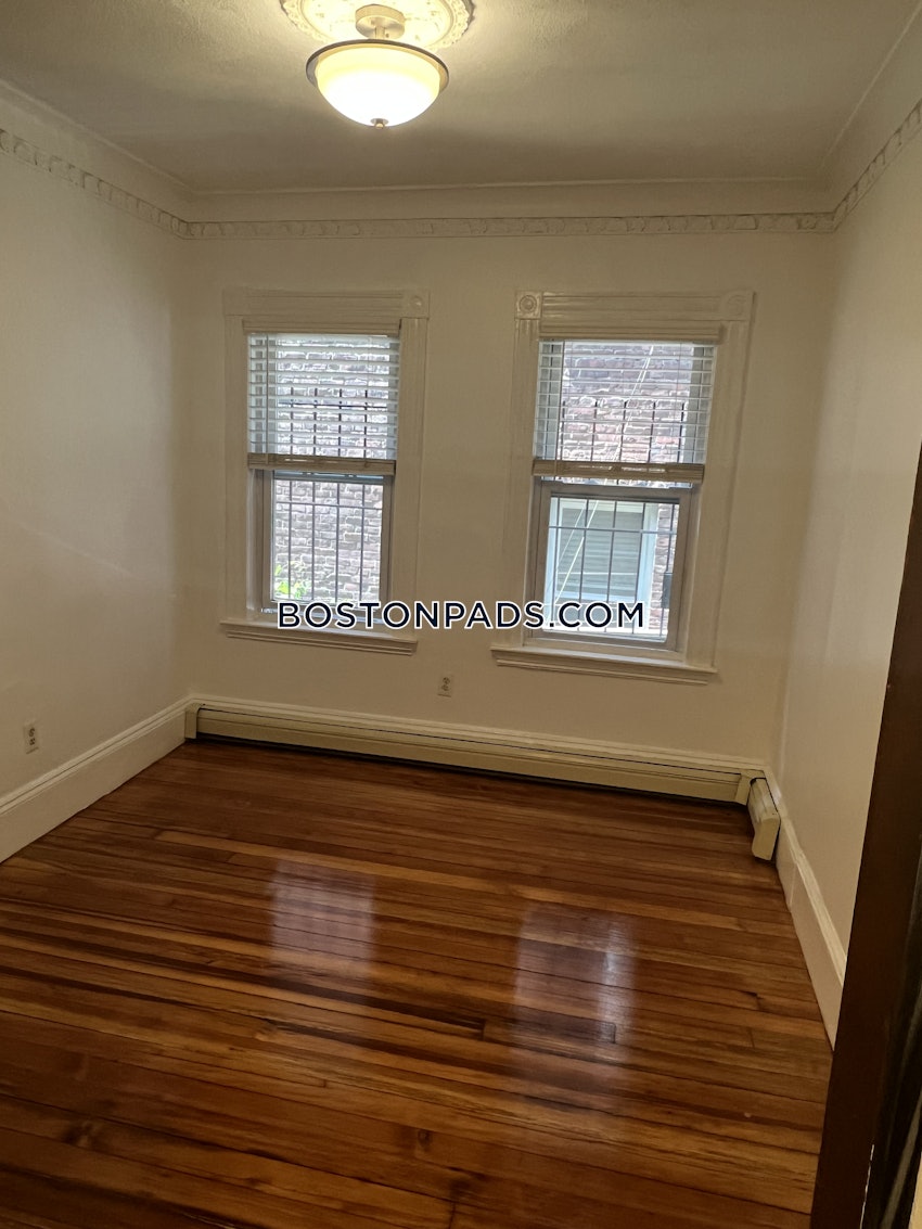 BOSTON - JAMAICA PLAIN - STONY BROOK - 3 Beds, 1 Bath - Image 20