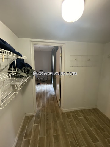 Boston - 2 Beds, 2 Baths