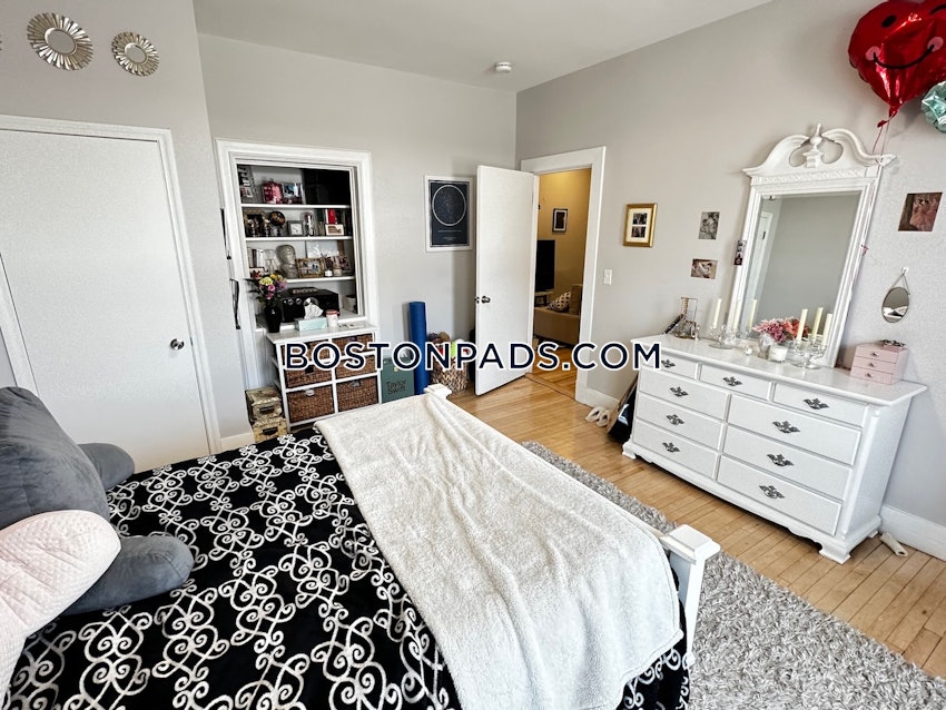 BOSTON - ALLSTON - 3 Beds, 2 Baths - Image 37