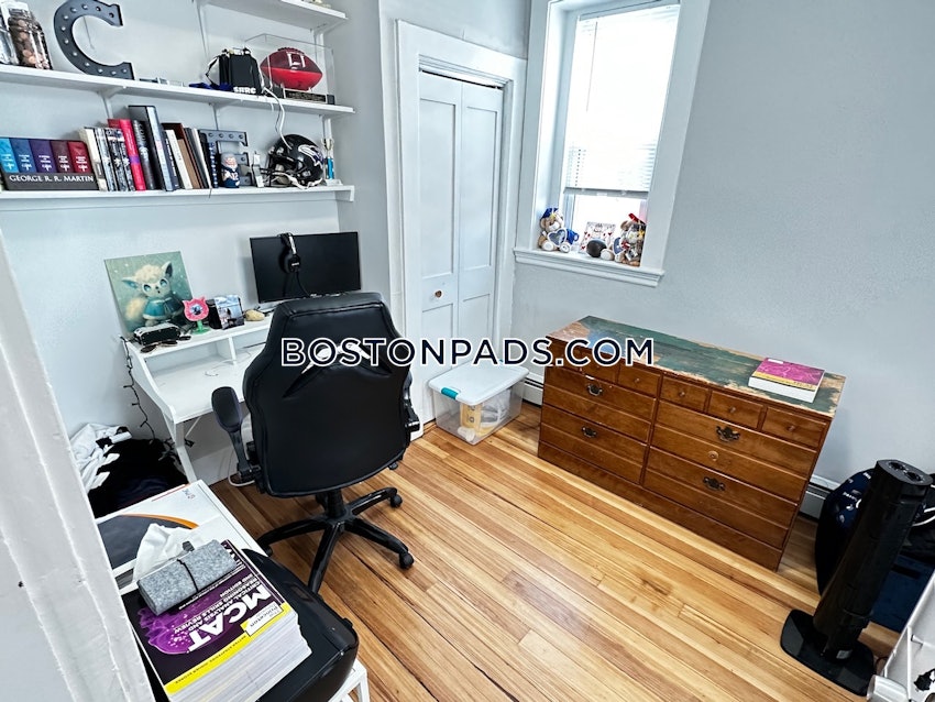 BOSTON - ALLSTON - 3 Beds, 2 Baths - Image 3