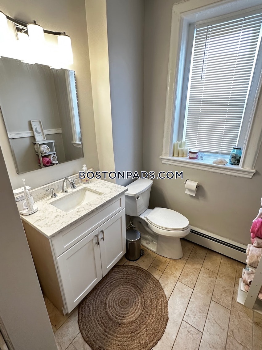 BOSTON - ALLSTON - 3 Beds, 2 Baths - Image 51