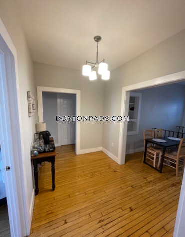 Boston - 5 Beds, 2 Baths