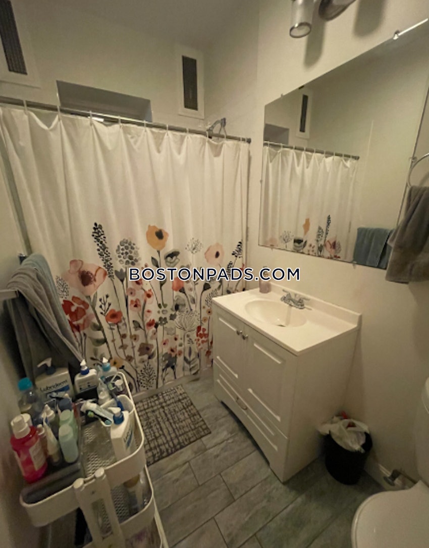 BOSTON - ALLSTON - 3 Beds, 1 Bath - Image 15