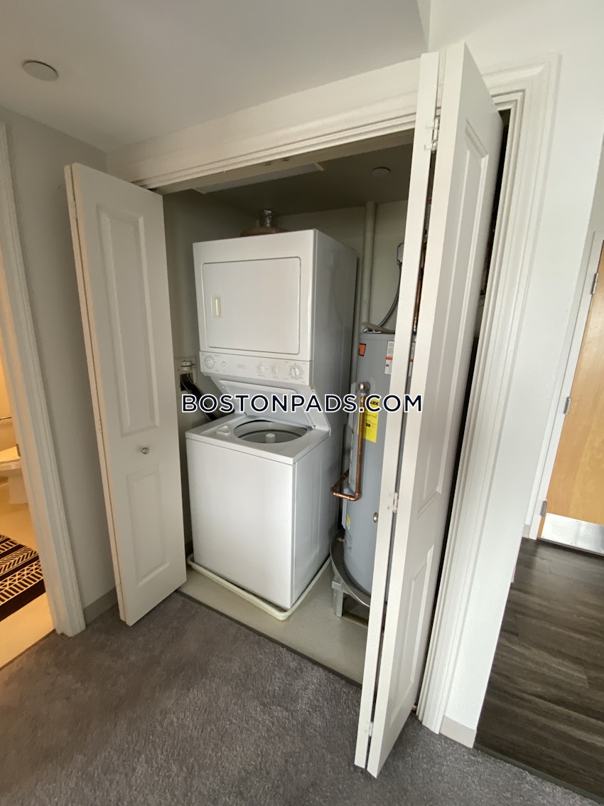 MALDEN - 2 Beds, 2 Baths - Image 7