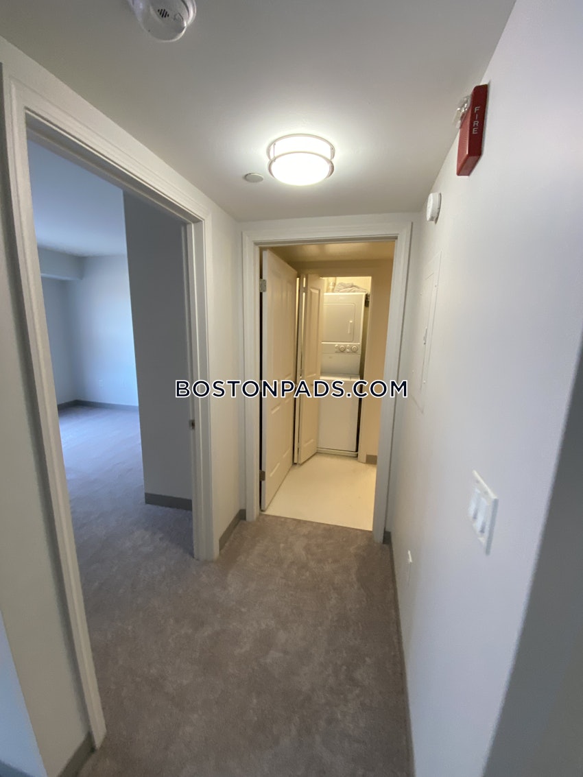 MALDEN - 1 Bed, 1 Bath - Image 4